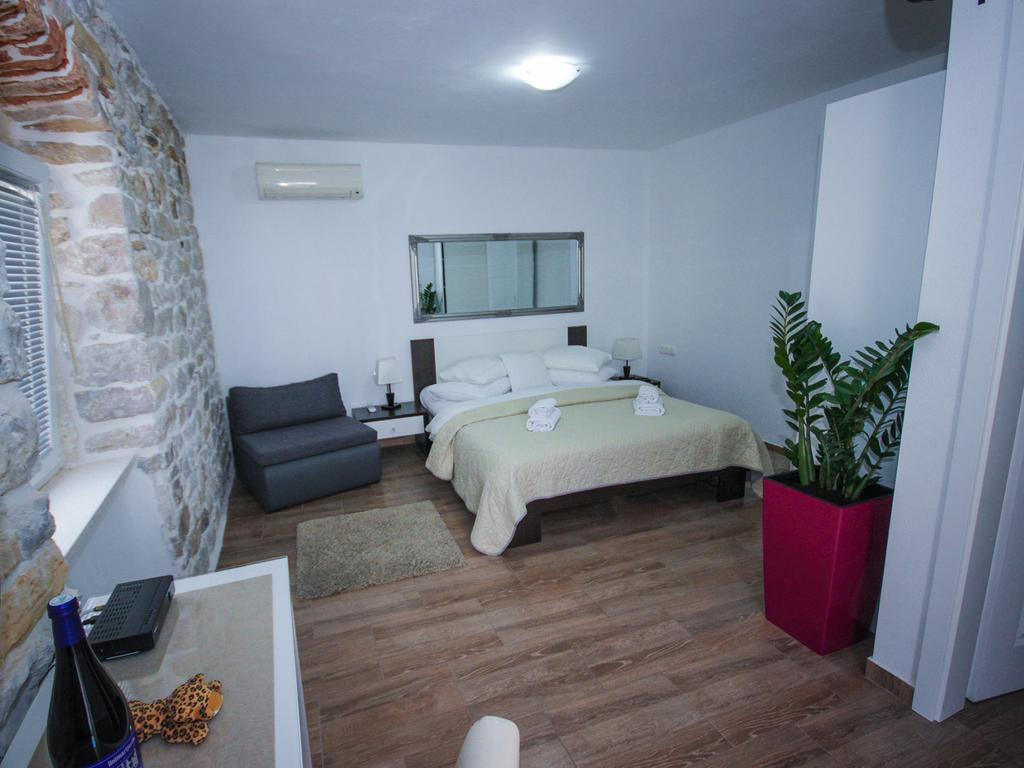 Guest House Vagabundo Imb Split Exteriör bild