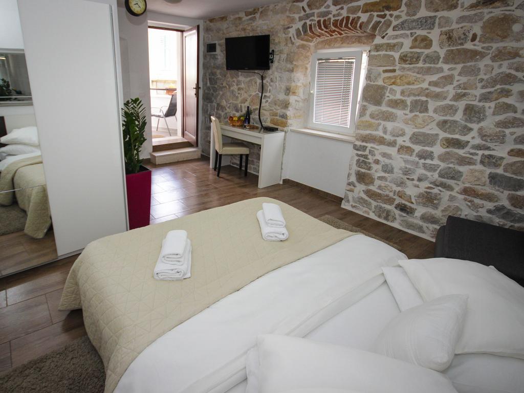 Guest House Vagabundo Imb Split Exteriör bild